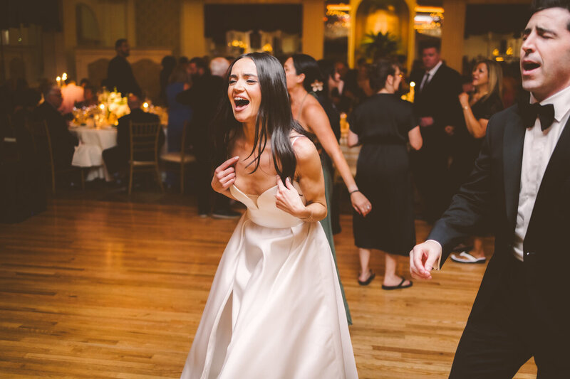 A documentary wedding moment at Garden City Hotel